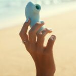 SVAKOMPulse Lite Neo 智能陰蒂吸啜按摩器 - 海藍色產品編號                6959633101193 - Image 2